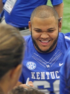 <b>...</b> 333-pound defensive tackle <b>Jacob Hyde</b> might help on offense. - 7_3008153