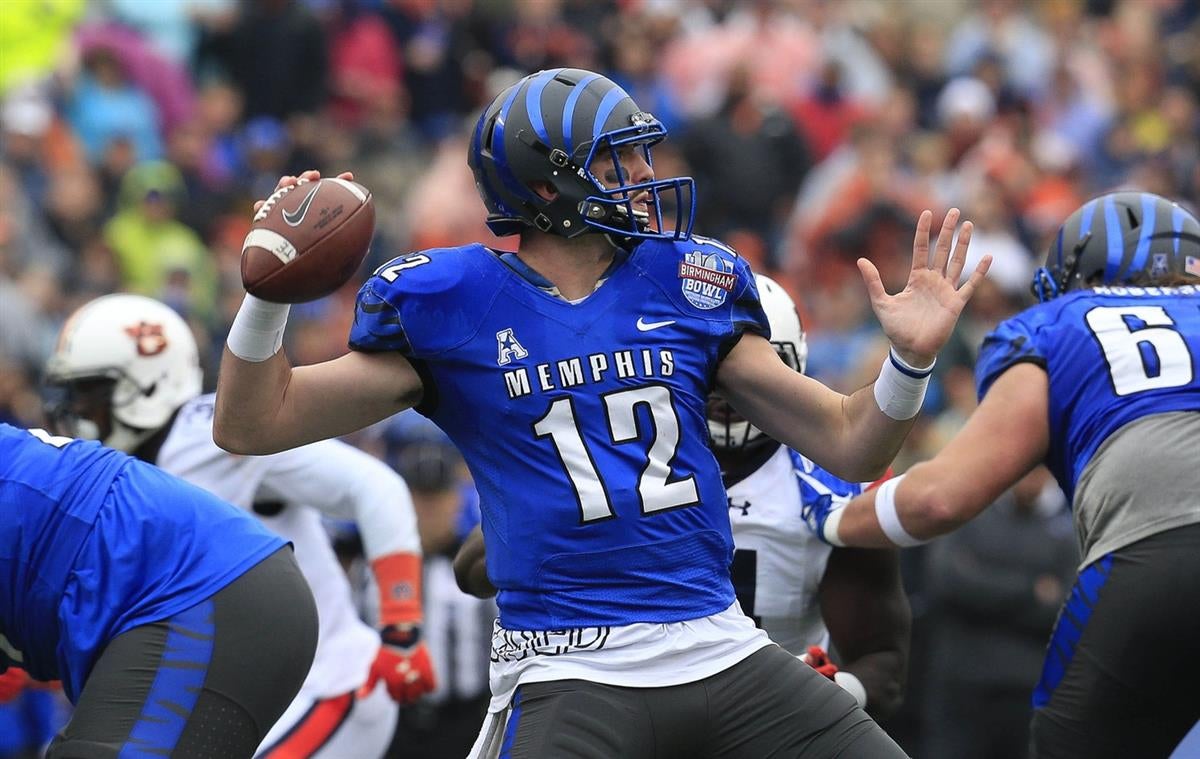 Los Angeles Rams take QB in NFL\u0026#39;s latest mock draft