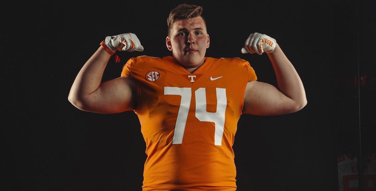 Tennessee Makes Group Of Favorites For Four Star Offensive Lineman