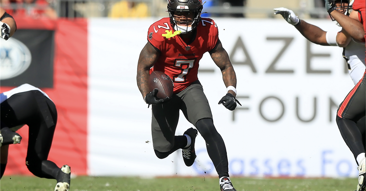 Former Ducks QB Bo Nix and RB Bucky Irving nominated for NFL Rookie of the Year