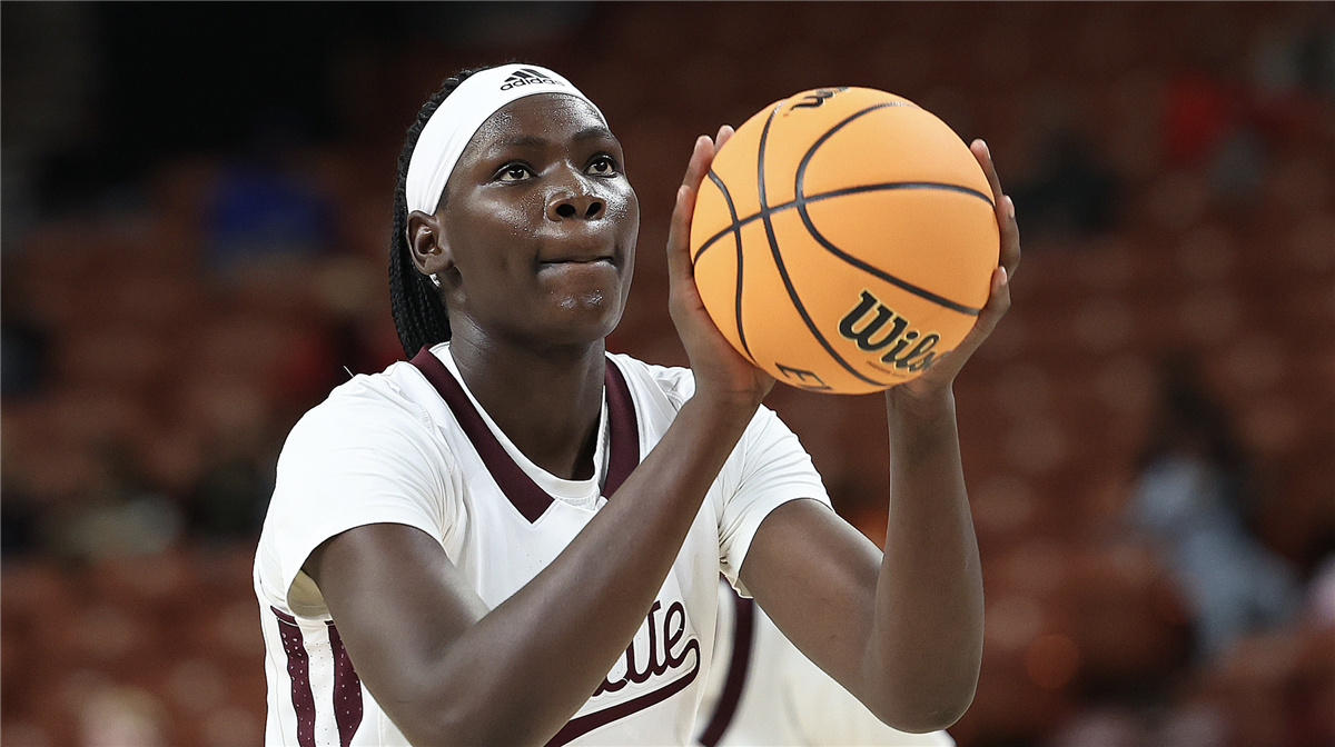 Okot officially signs with South Carolina