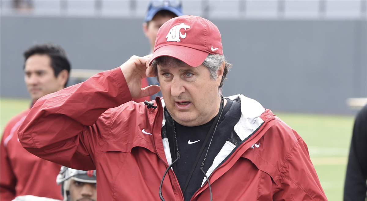 UPDATED: Former WSU coach Mike Leach in 'dire' condition after massive  heart attack