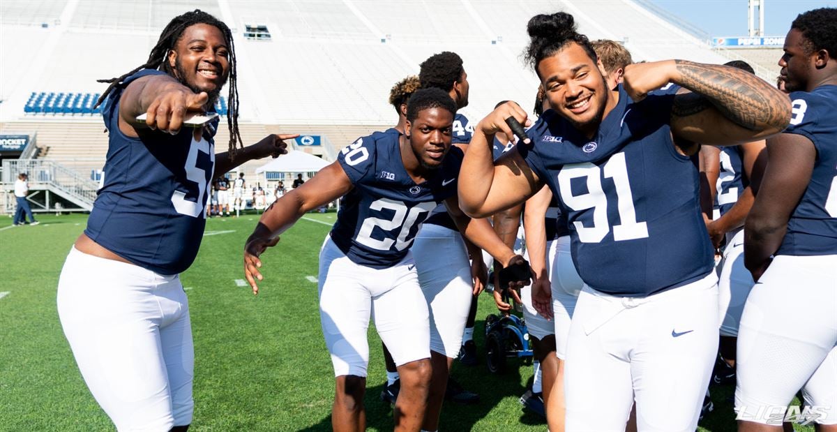 Micah Parsons Penn State Nittany Lions Autographed 20 x 24 In Focus  Photograph