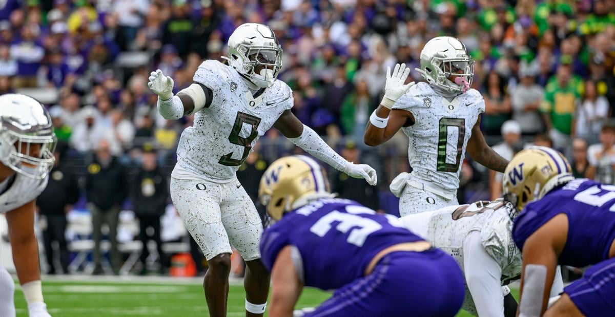 Oregon Football: Bo Nix describes weekly process of choosing uniforms