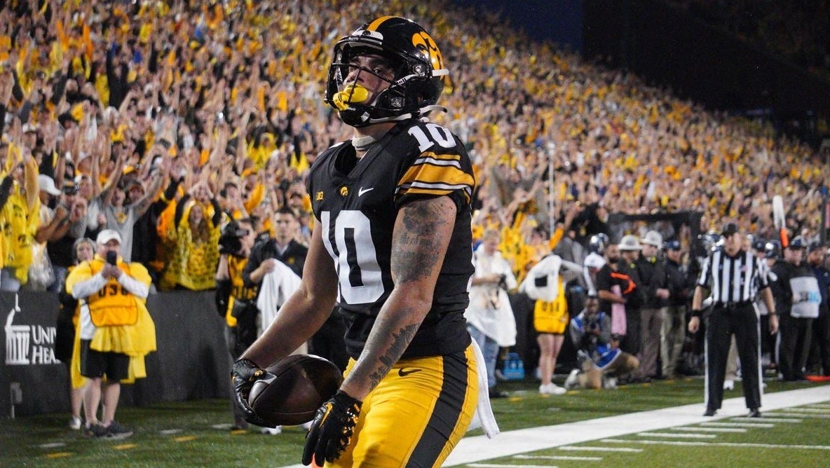 Hawkeyes' Arland Bruce IV enters transfer portal