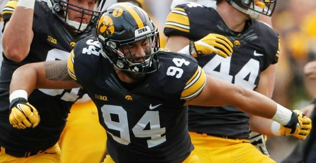 Iowa's A.J. Epenesa hurts draft status at NFL combine