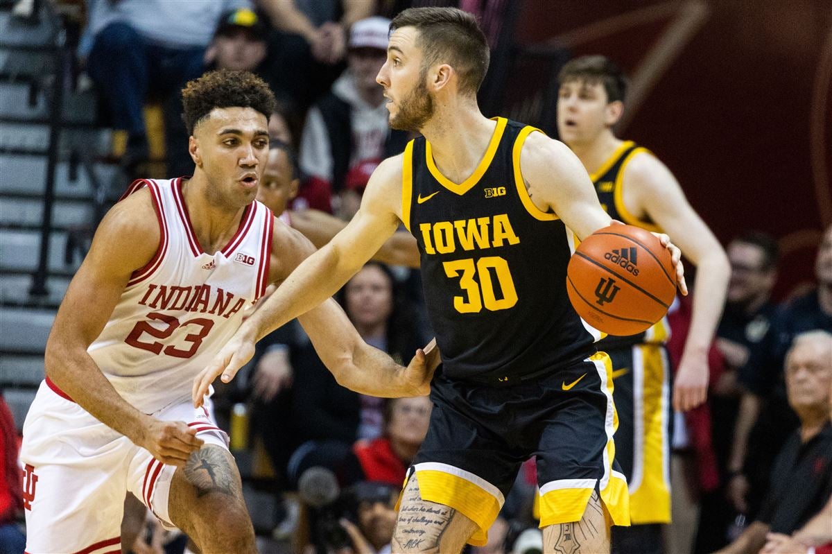 Recap: No. 15 Indiana dismantled by Iowa in 90-68 blowout loss at Assembly  Hall