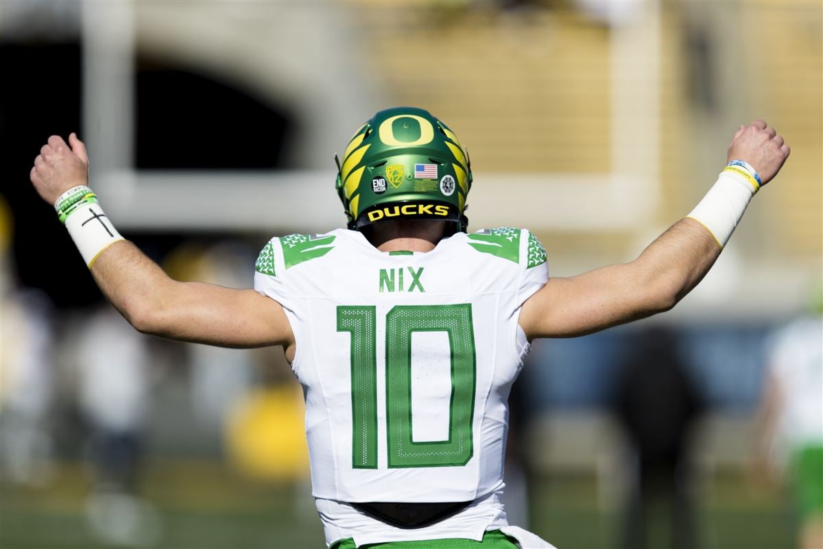 The Oregon Ducks' Key To Happiness: Bo Nix. - 750 The Game