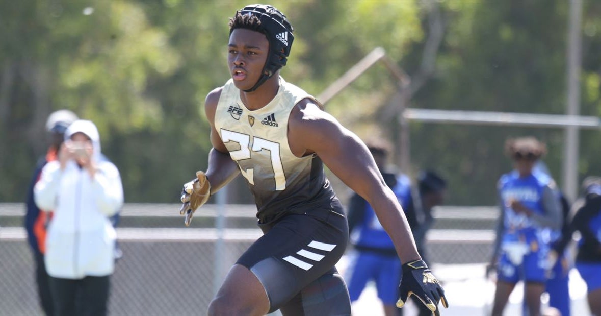 Inside Dallas Turner's rise to bluechip football recruit Inside Dallas Turner's rise to bluechip football recruit