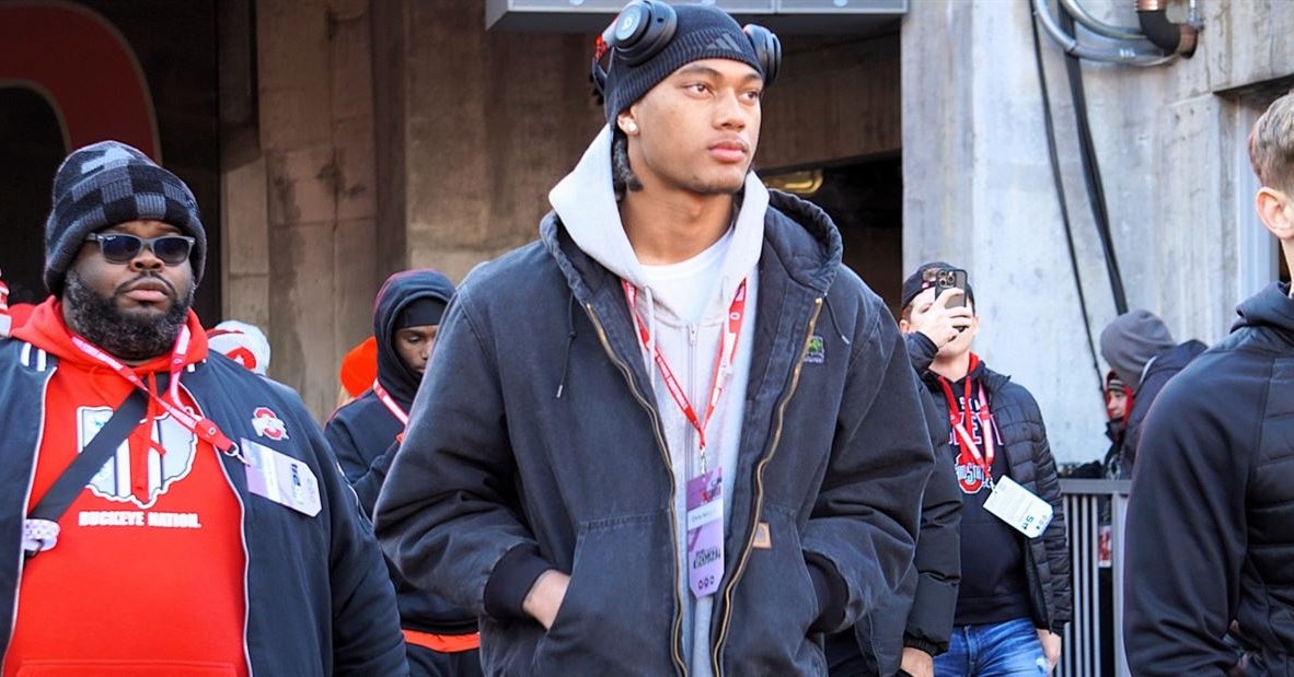 Ohio State outlasts Oregon, others for Chris Henry Jr. as star wideout will sign with the Buckeyes