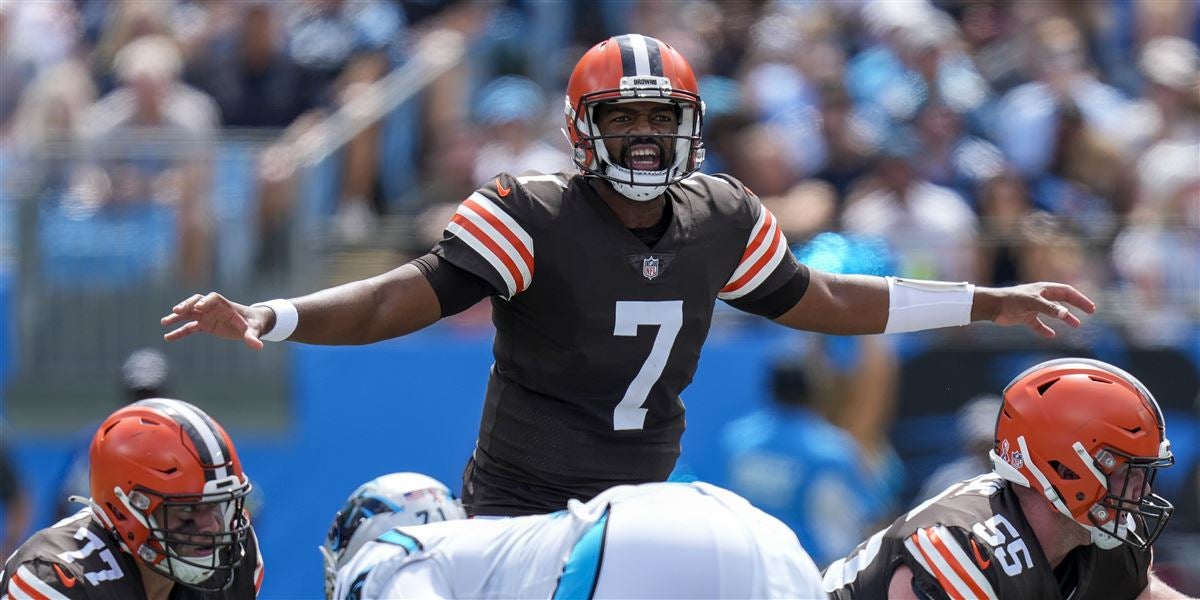 Browns edge Panthers 26-24 with late field goal