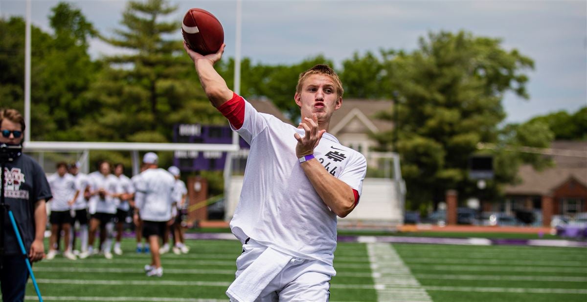 Temple QB E.J. Warner, son of Super Bowl MVP Kurt Warner, earns