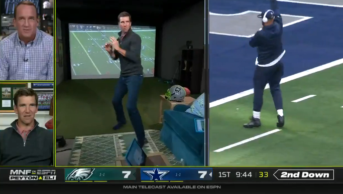 Eli Manning imitates Dak Prescott's hip thrust warmup during live