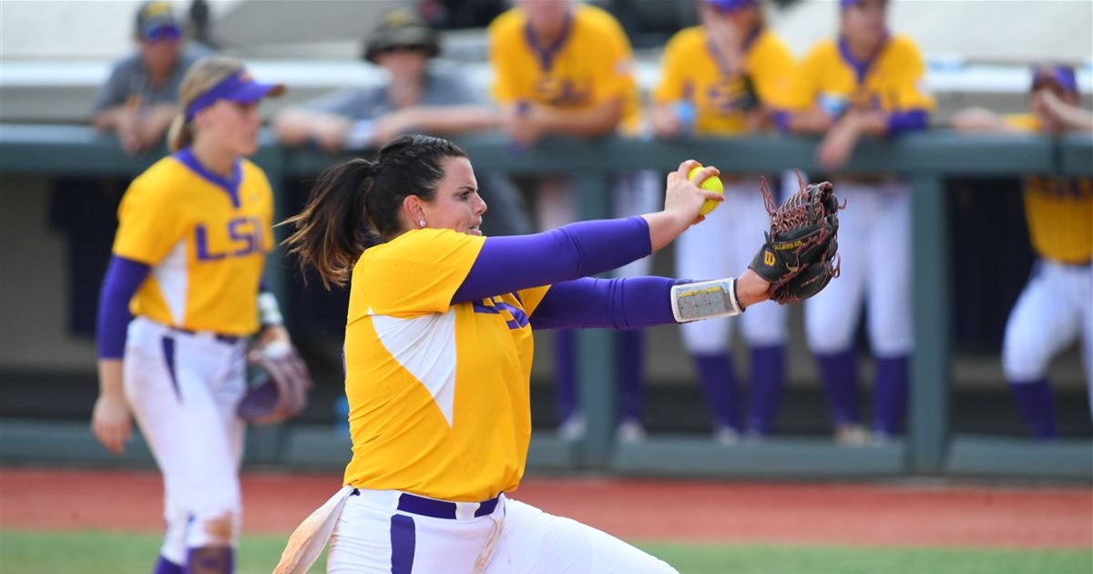 LSU softball advances to Super Regional