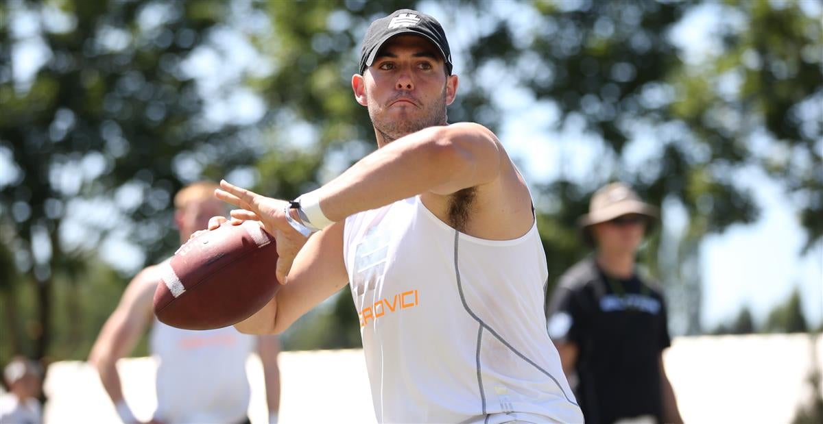 Top 100 Pac-12 players of 2015: 31-50 - Mike Bercovici Pac-12's third-best  quarterback - Pacific Takes