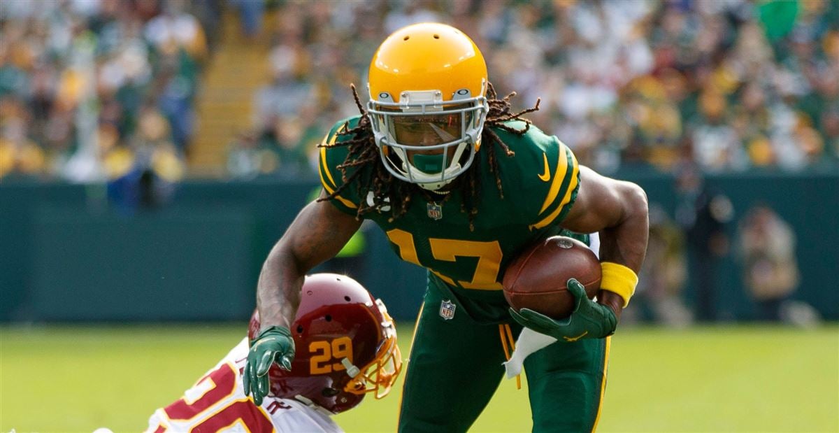 Davante Adams brings his annual youth football camp to Las Vegas for the  first time - BVM Sports