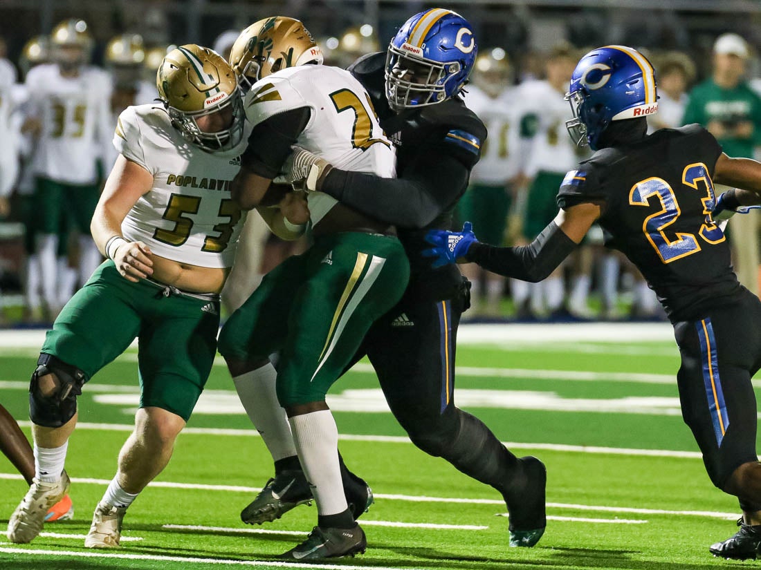 Photo Gallery | Defensive tackle Jaheim Oatis in 4A South State ...