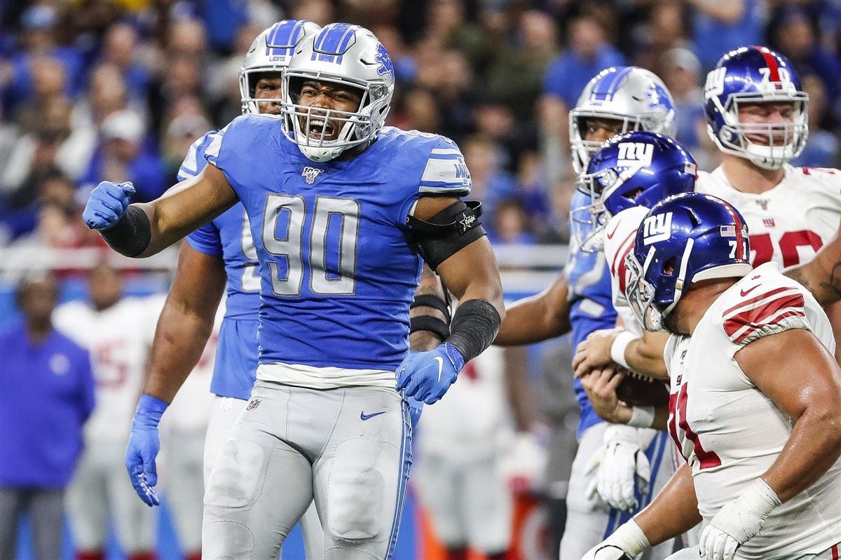 Visit Columbia High School with Detroit defensive end Trey Flowers