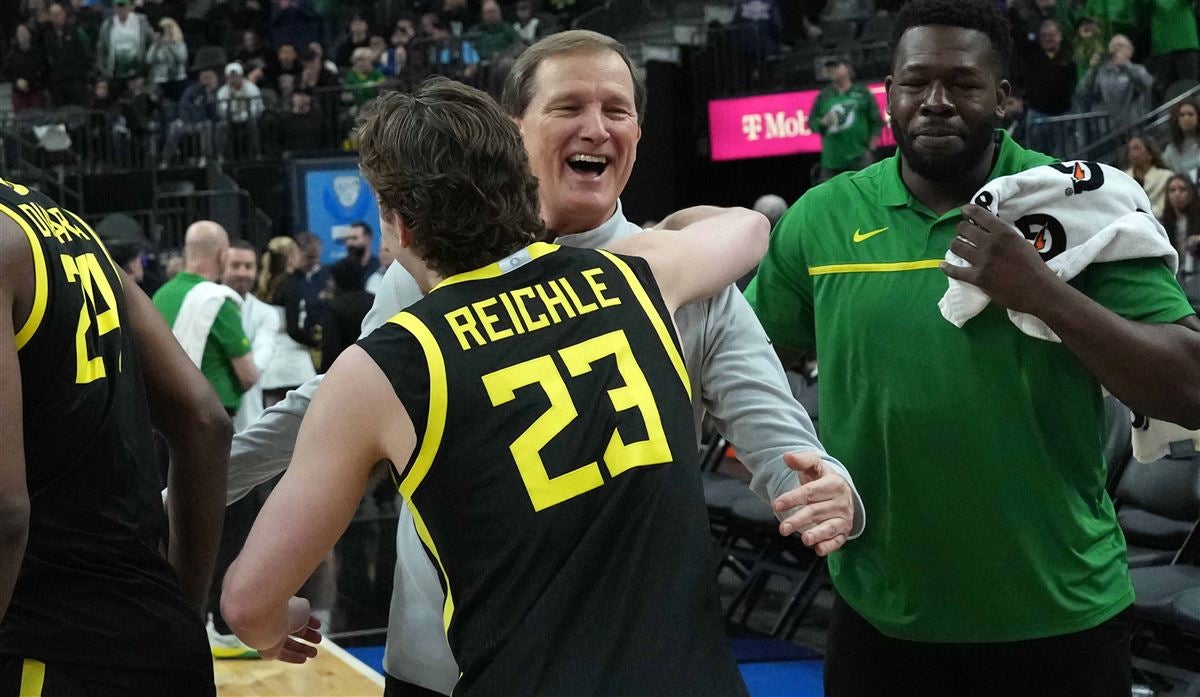 Ducks Open As Narrow Betting Underdogs To South Carolina In NCAA ...