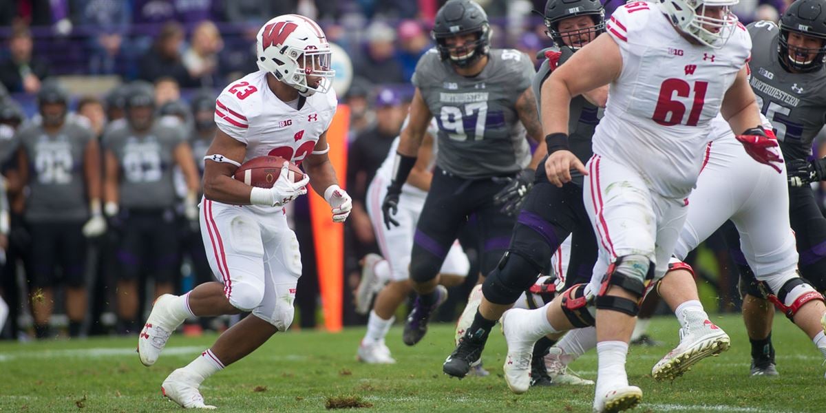 Another All-American honor gives UW's Jonathan Taylor a clean sweep