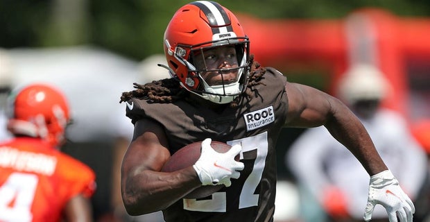 Browns RB Kareem Hunt returns to team drills as he seeks new deal: Reports  - The Athletic