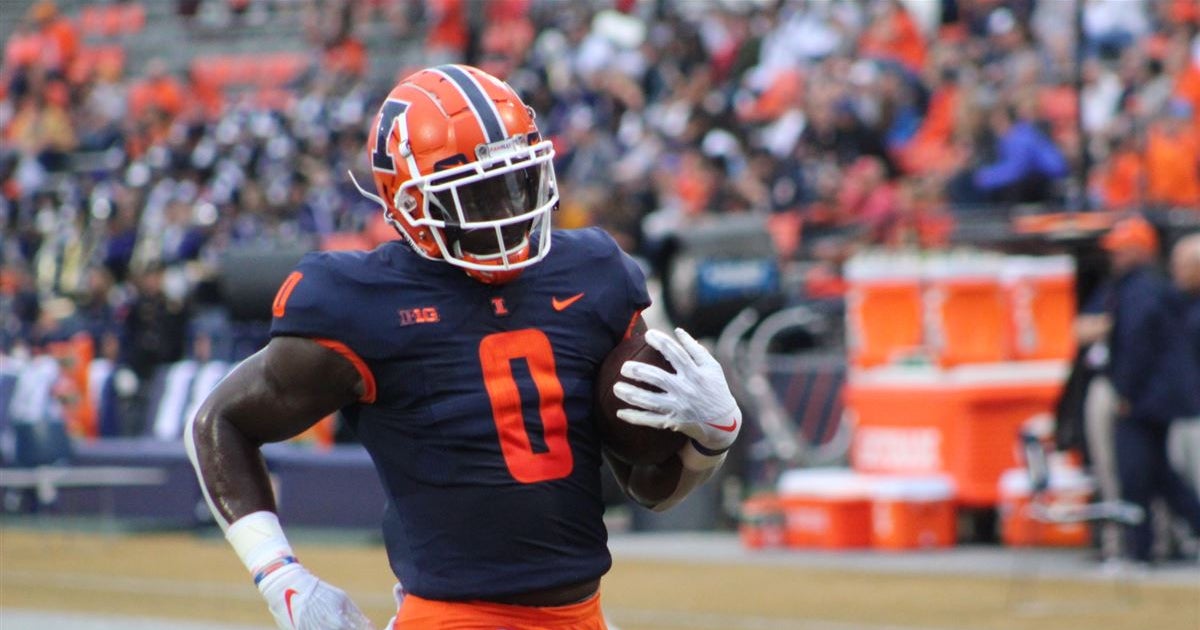 'He's a beast': Freshman Josh McCray emerging in Illini RB room