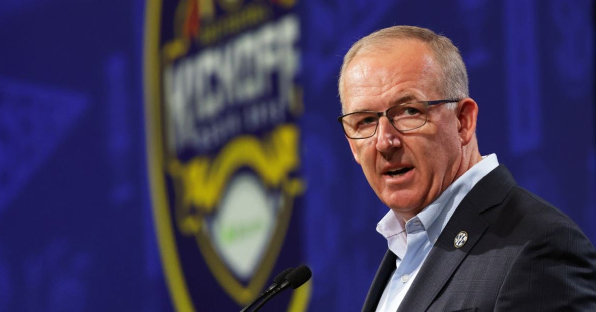 As realignment swirls, SEC sits tight