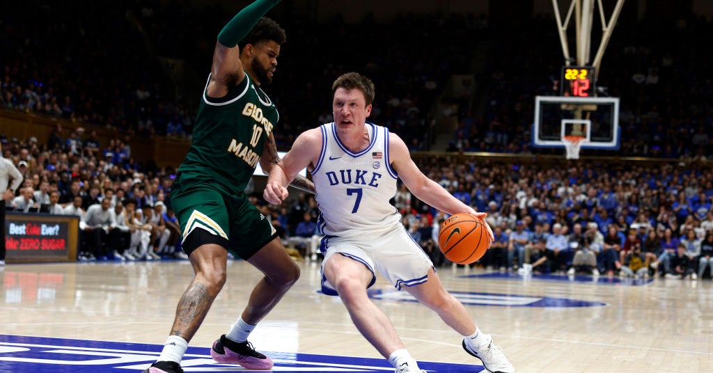 Takeaways: Smothering defense offsets struggling offense for Duke in ...
