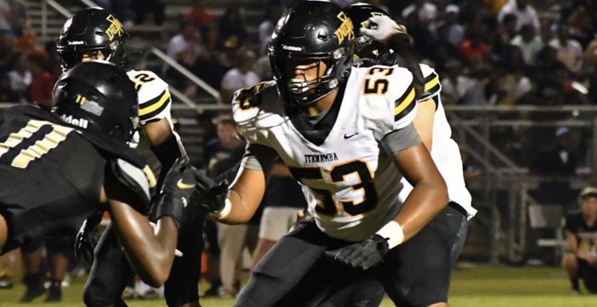 Does Ole Miss still have eyes on offensive tackle committed to Oklahoma?