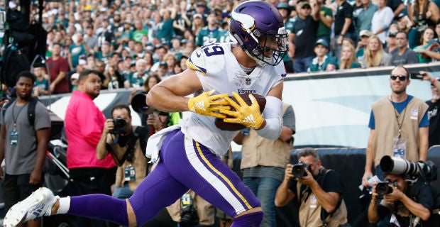 B/R Gridiron on X: Adam Thielen grew up in Minnesota rocking Randy Moss'  jersey. He made the league out of D-II Minnesota State Mankato. In 2018,  Thielen broke Moss' record for 100-yard