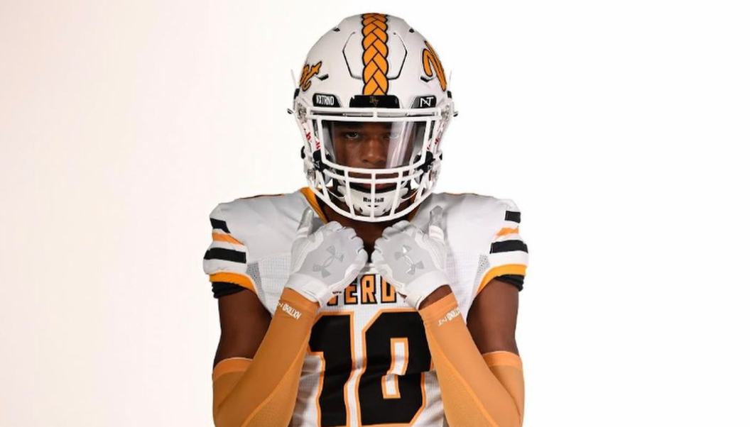 Iowa adds Michigan 3-star cornerback to its 2022 recruiting class - Hawk  Fanatic