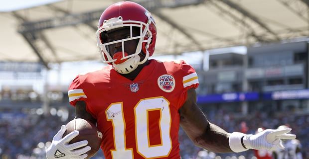 Kansas City Chiefs WR Tyreek Hill brings youth football camp to Columbia