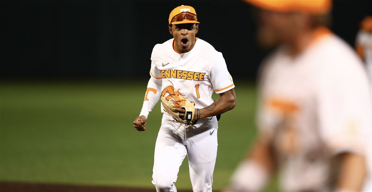 College Baseball Polls: Tennessee moves up to No. 3 in latest
