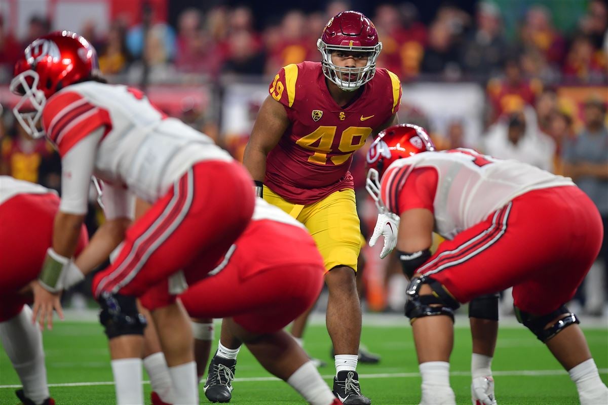 USC's Tuli Tuipulotu wins 2022 Pac-12 Pat Tillman Defensive Player