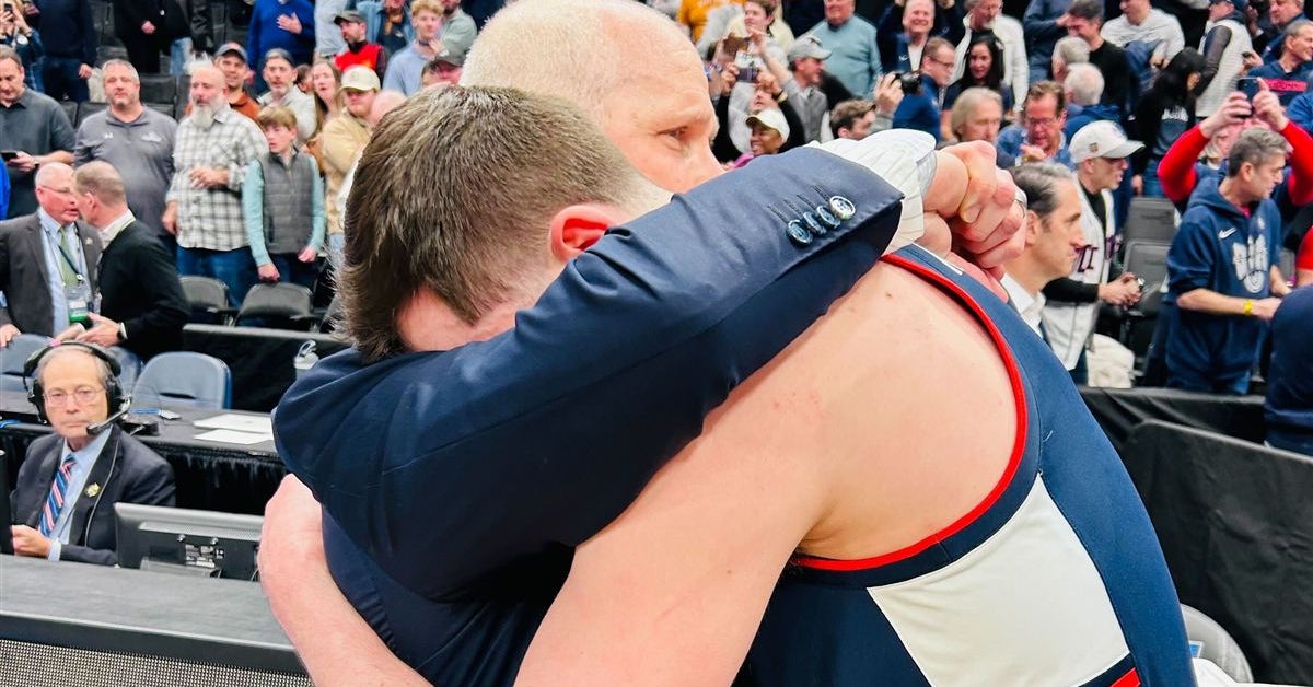 'One last ride': Dan Hurley, Alex Karaban and the tears, traditions and toughness behind UConn's title chase