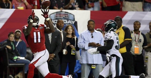 how much time was left when julio jones dropped that pass in eagles playoff game