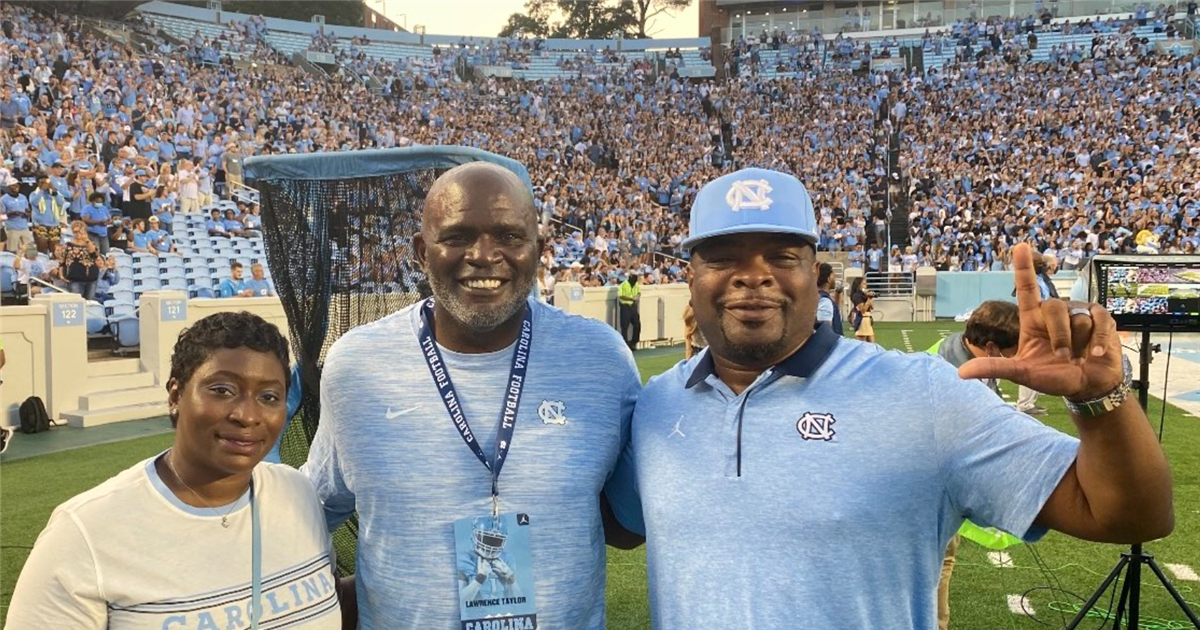 Tar Heel Legend Lawrence Taylor at UNC-Georgia State game