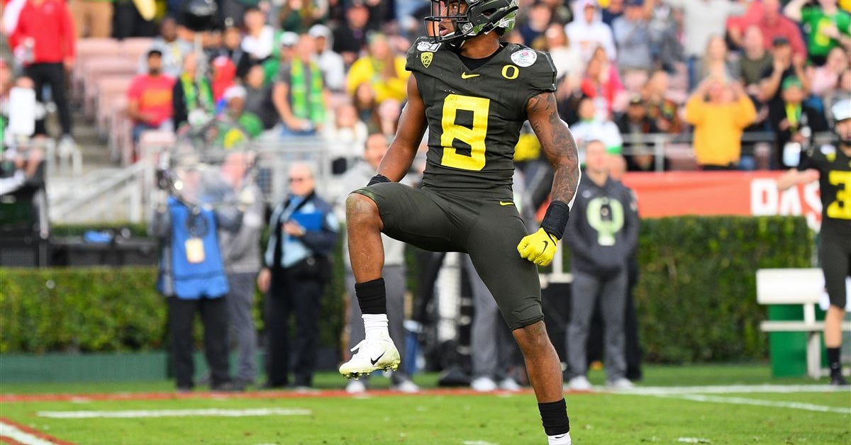 Jevon Holland becomes the latest Duck to turn pro