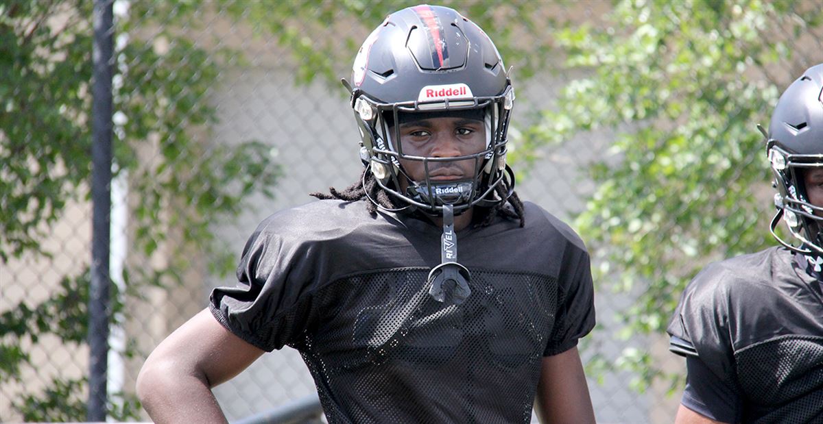 Rebels offer big 4-star edge rusher Zavion Griffin-Haynes