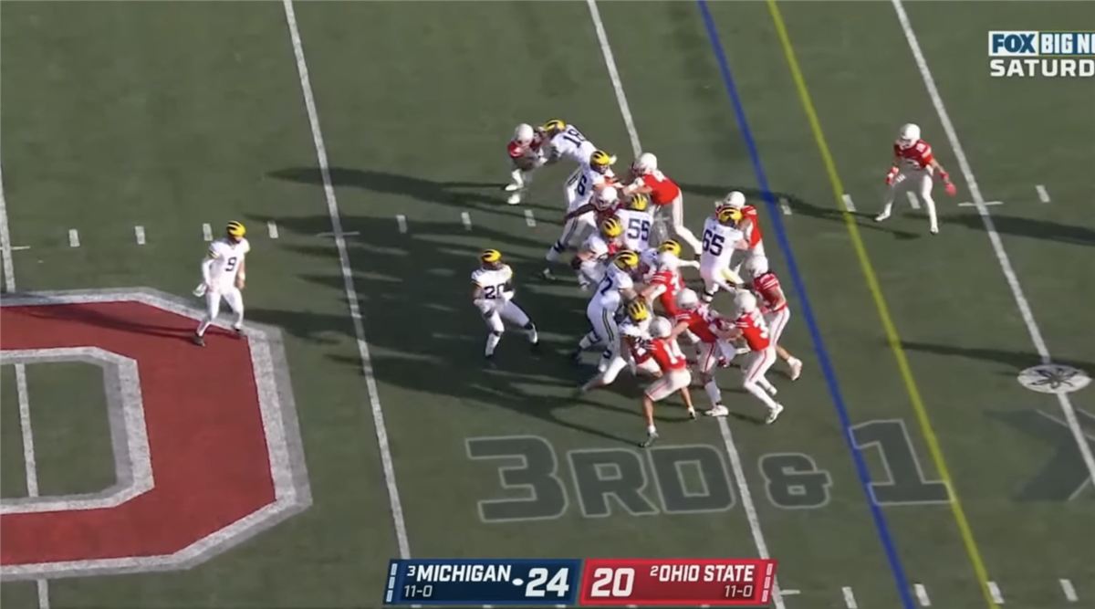 Throwback Thursday: Kalel Mullings’ Jump Pass Against Ohio State