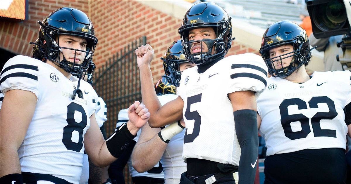 Midsummer look Vanderbilt Commodores