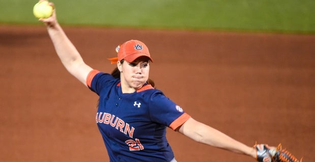Lexi Davis Gave Up Three Hits To Improve Her Record To Photo Kenny Moss Auburn University Lexi Davis Gave Up Three Hits To Improve Her Record To Photo Kenny Moss Auburn University