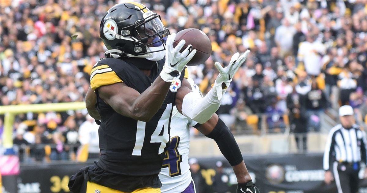 Alex Highsmith provides spark with first NFL interception in Steelers win