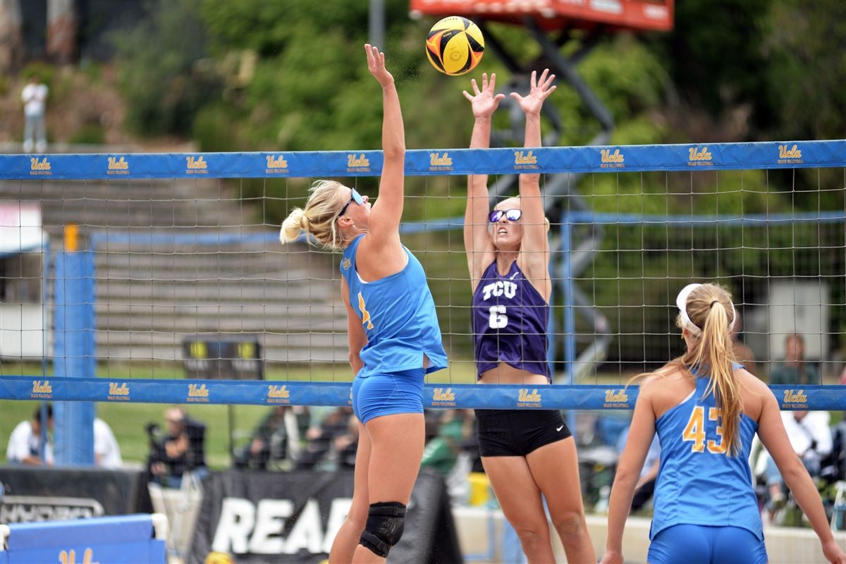 Photos: Beach Volleyball suffers first loss of the season to TCU