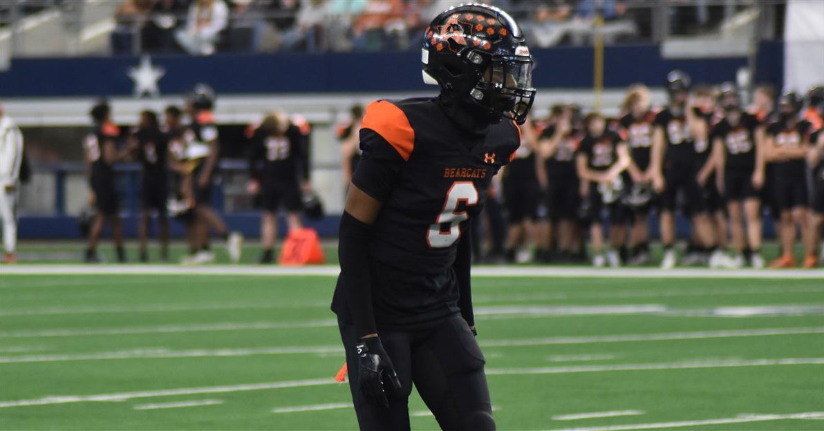 Texas Cornerbacks Utah makes the top six for promising Texas cornerback Chris Johnson Jr.