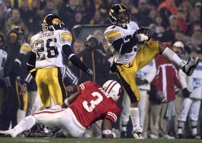 Bob Sanders named Iowa's honorary captain this week - Go Iowa Awesome