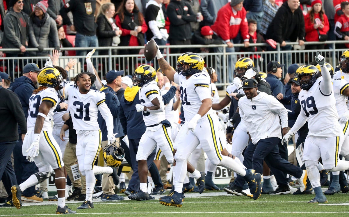 Donovan Edwards Film Study  Michigan Highlights vs Ohio State