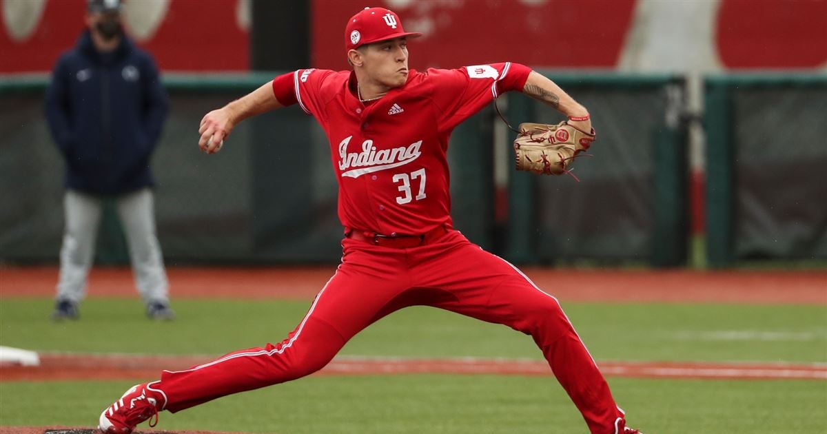 IU Baseball Vaults Into First Place Takes Series Over Iowa iu-baseball-vaults-into-first-place-takes-series-over-iowa