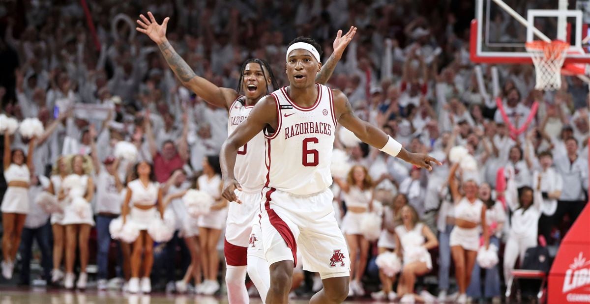 Arkansas guard Layden Blocker enters transfer portal