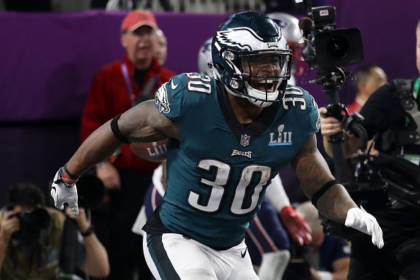 Cowboys to Sign Former Eagles RB Corey Clement: Report